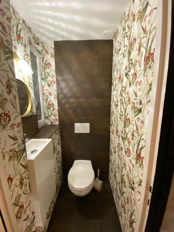 A La Villa Perroy Les Chambres Sont Spacieuses Et Les Petit-Dejeuners Offerts Dunkirk Екстериор снимка
