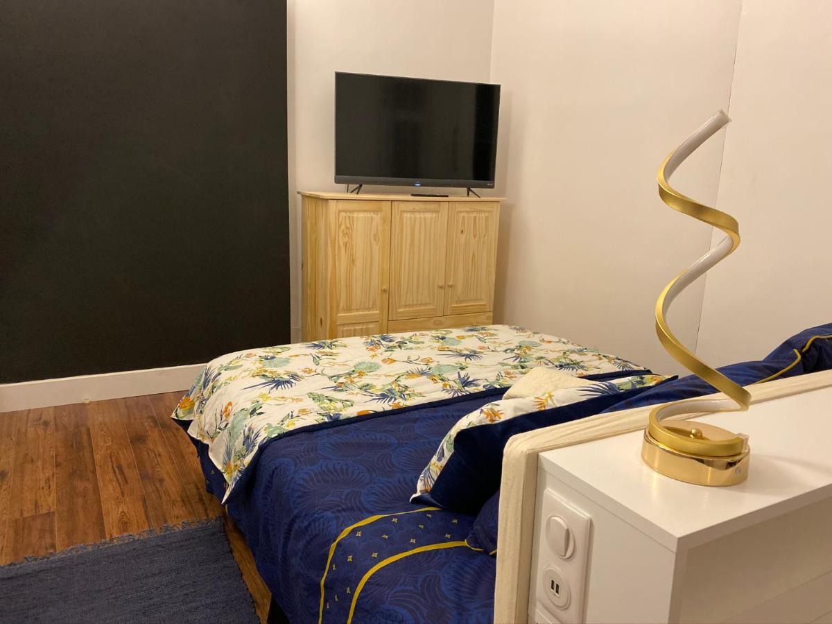 A La Villa Perroy Les Chambres Sont Spacieuses Et Les Petit-Dejeuners Offerts Dunkirk Екстериор снимка