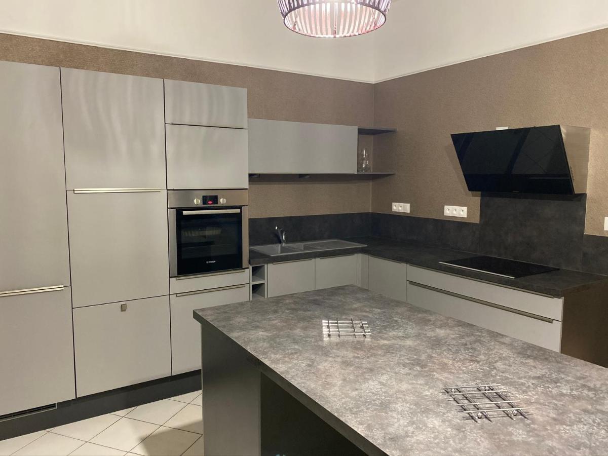 A La Villa Perroy Les Chambres Sont Spacieuses Et Les Petit-Dejeuners Offerts Dunkirk Екстериор снимка