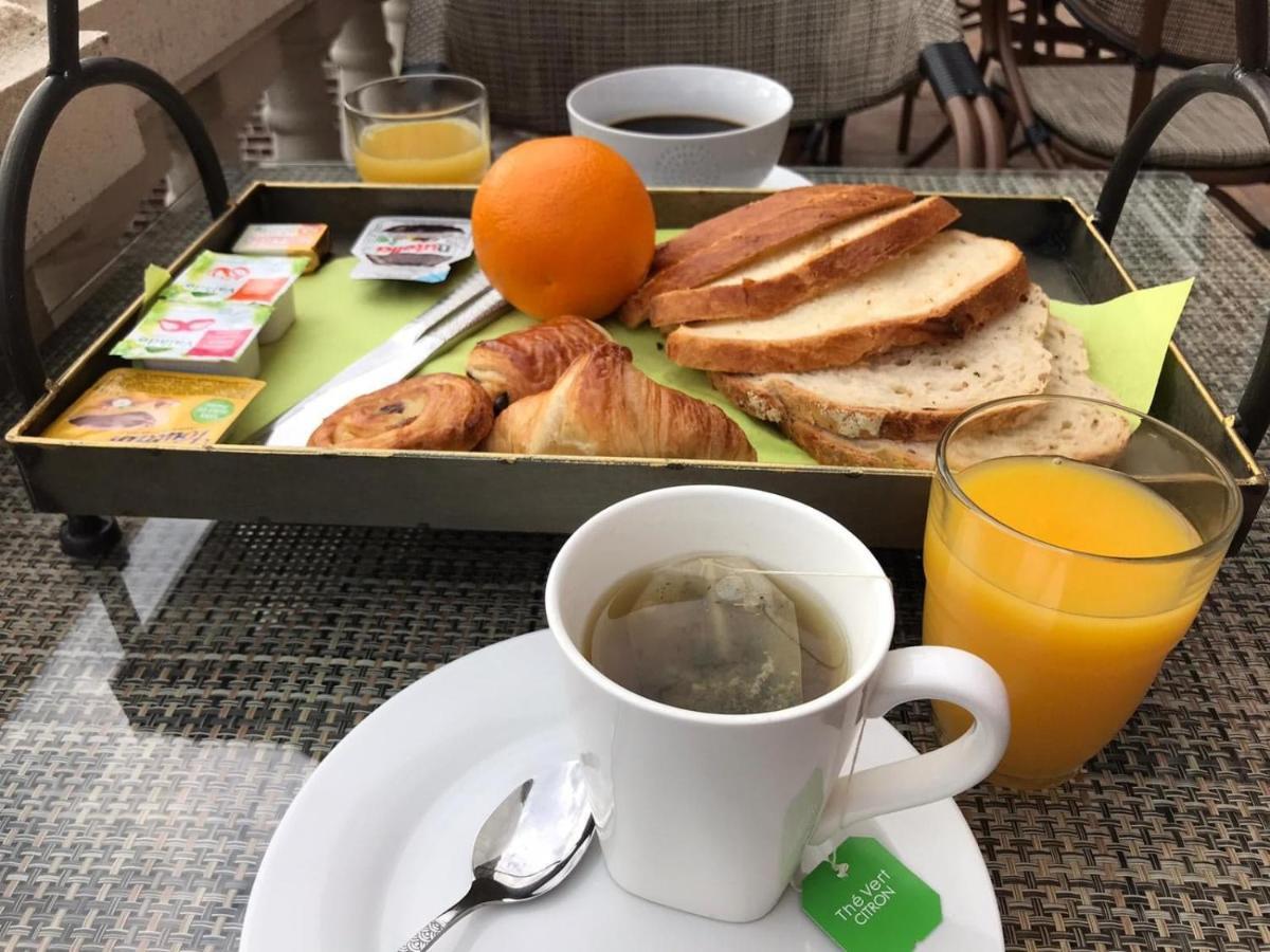 A La Villa Perroy Les Chambres Sont Spacieuses Et Les Petit-Dejeuners Offerts Dunkirk Екстериор снимка