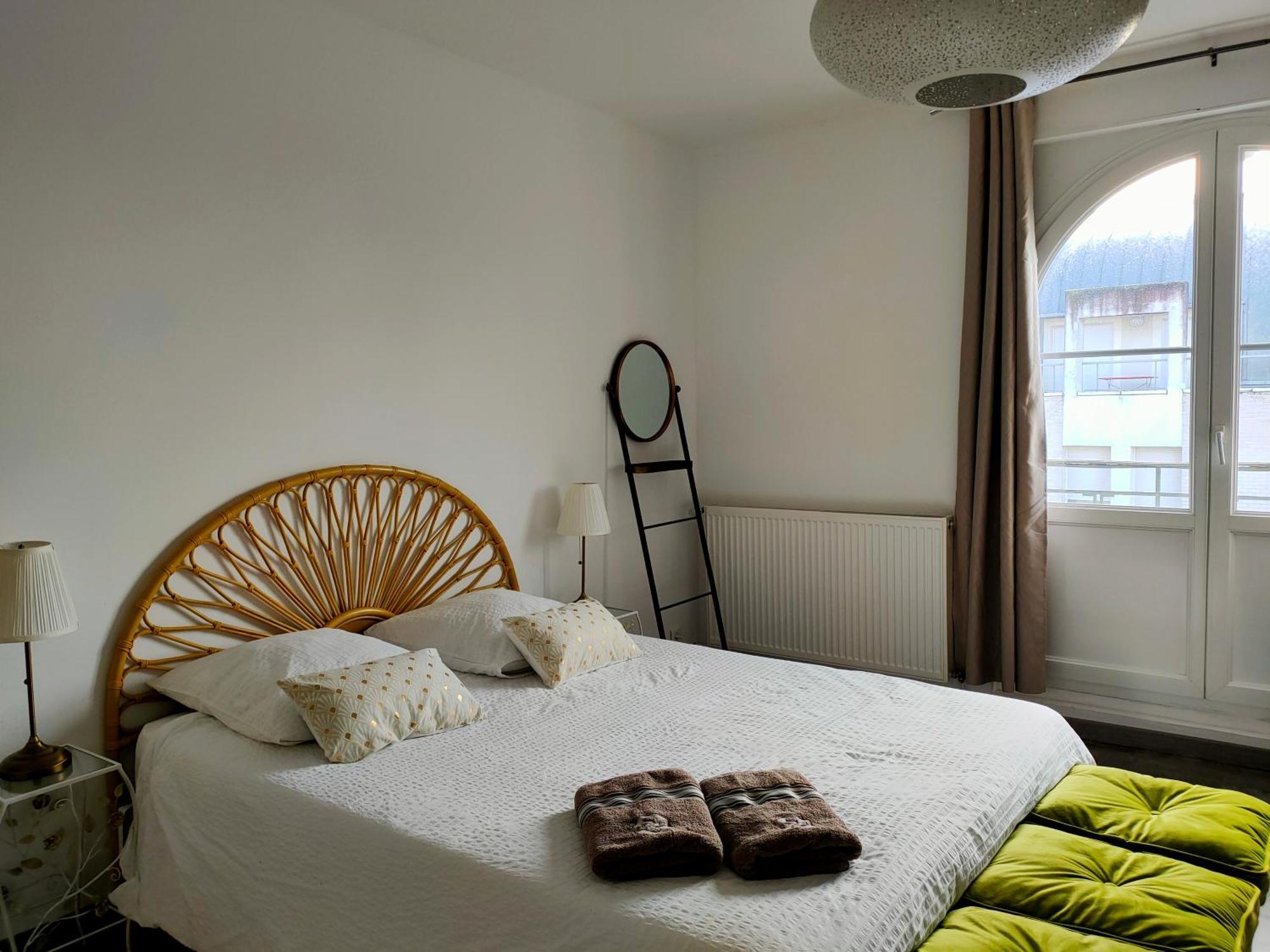 A La Villa Perroy Les Chambres Sont Spacieuses Et Les Petit-Dejeuners Offerts Dunkirk Екстериор снимка